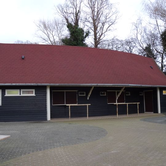 Blijdorp: houten dierenverblijf