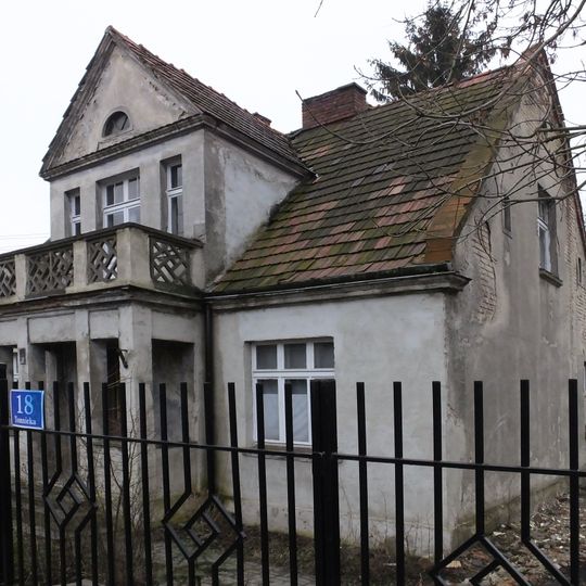 18 Tomnicka Street in Warsaw