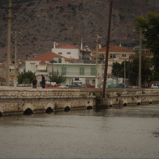 Stone bridge of Aitoliko