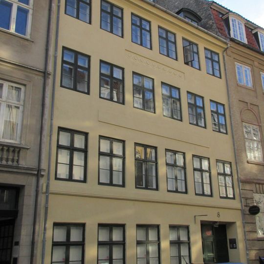Lille Strandstræde 8