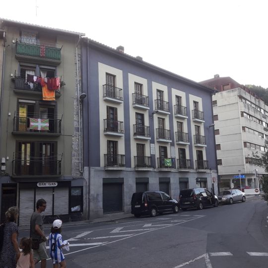 Gorriti Plaza 2 etxea