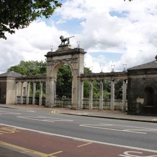 Syon Park Entrance Lodges And Gates, London Road