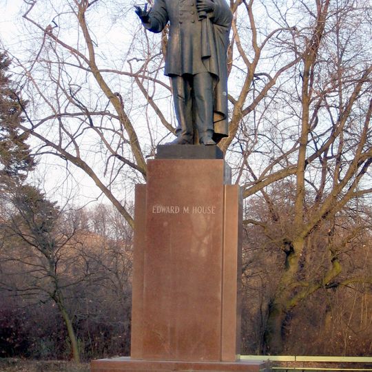 Edward M. House Monument in Warsaw