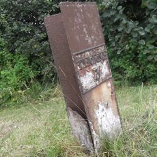 Milestone, N of Hatfield Woodhouse