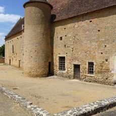 Asnières-sur-Vègre Court