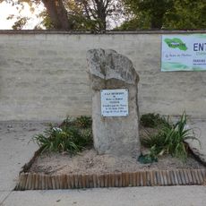 A la mémoire de René et Robert Tissier