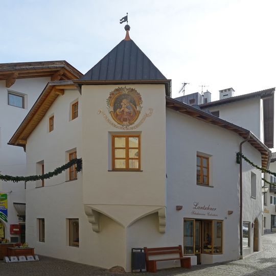 Oswald-von-Wolkenstein-Platz 7