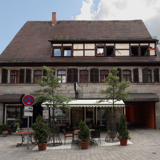 Wohn- und Geschäftshaus in Altdorf bei Nürnberg