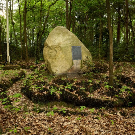 Monument op landgoed ‘Gorp en Roovert’