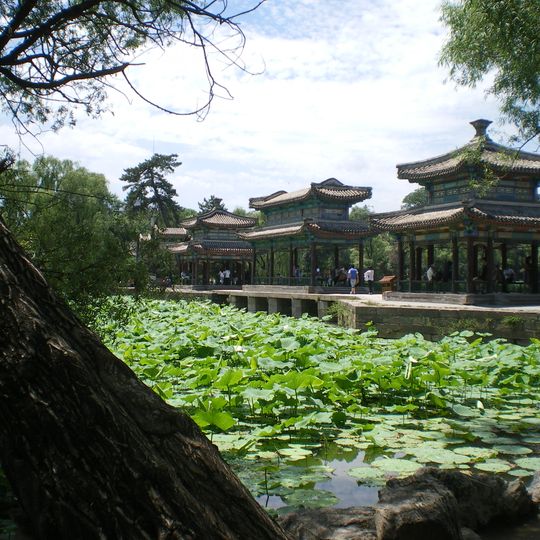 Chengde Mountain Resort and its outlying temples