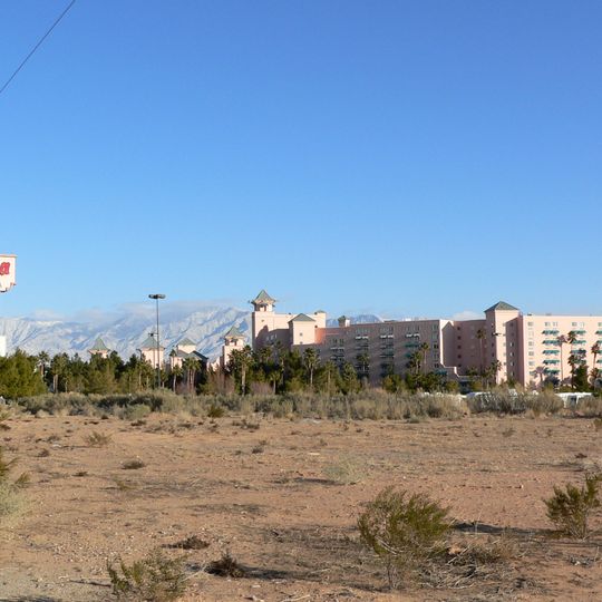 CasaBlanca Resort
