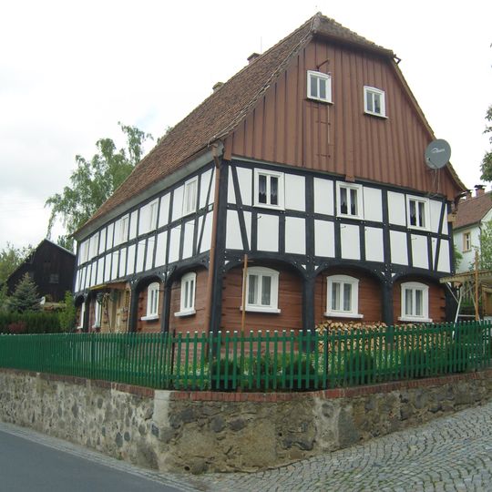 Hirschfelder Straße 11