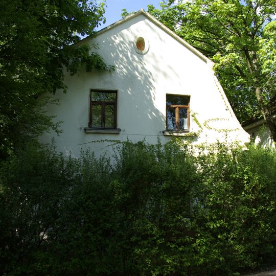 Nebengebäude der ehemaligen Fabrikantenvilla