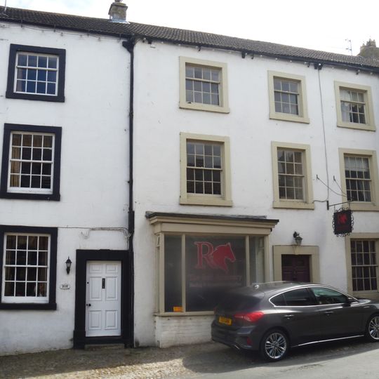 Castle Hotel And Foxter House