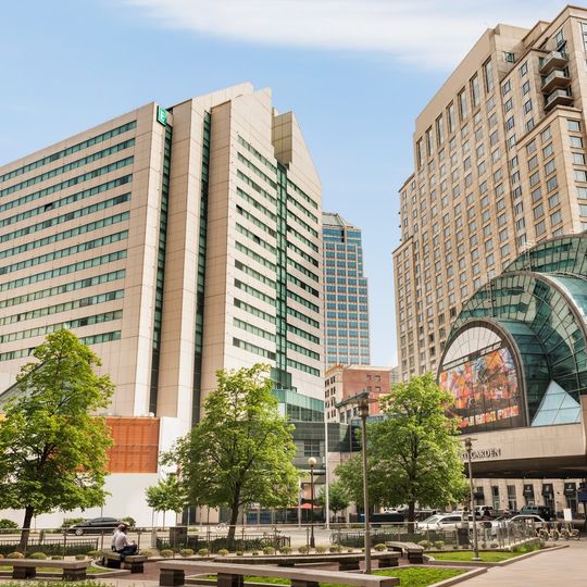 Embassy Suites by Hilton Indianapolis - Downtown