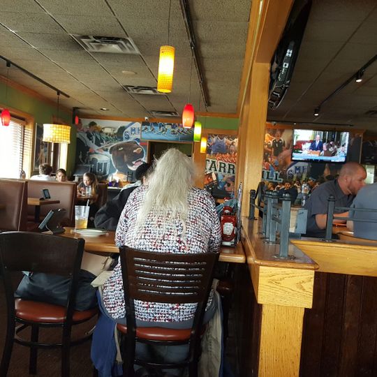 Applebee's Grill + Bar