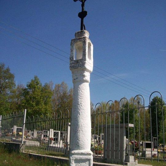 Boží muka u hřbitova v Tlučné