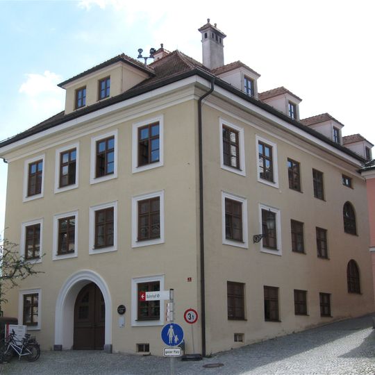 Ehemaliges Hafenhaus, jetzt Stadtverwaltung
