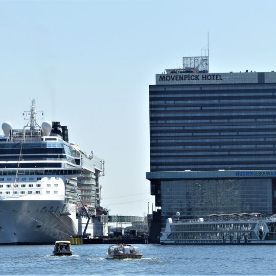 Mövenpick Hotel Amsterdam City Centre