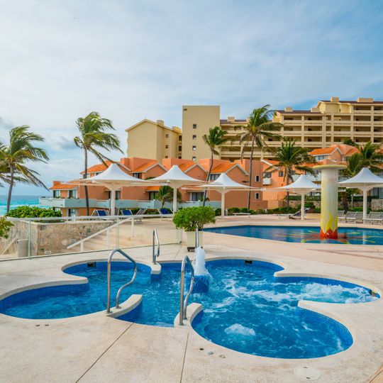 Wyndham Grand Cancun All Inclusive Resort & Villas