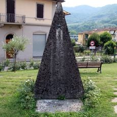 Monumento ai caduti di Piazza Trieste
