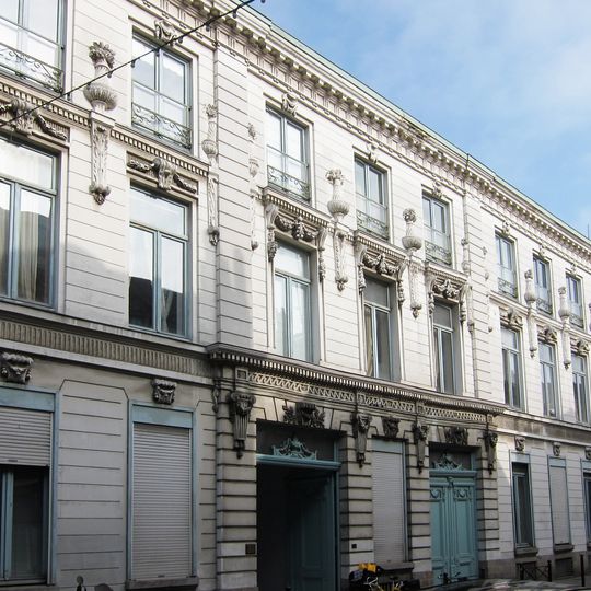 Hôtel, 30, 32 rue Basse