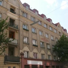 Gemeindebau Chrobakgasse 3-5