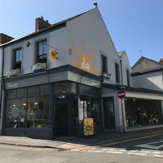 Walter Lloyd & Son Pharmacy