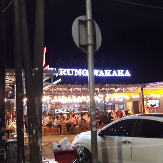 Warung Wakaka