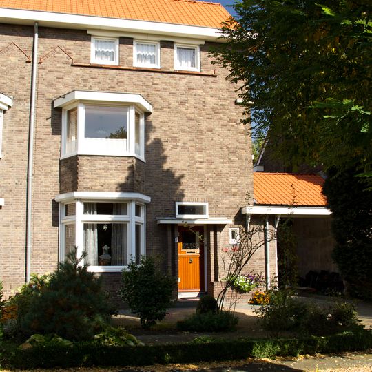 Prins de Lignestraat 12, Geleen