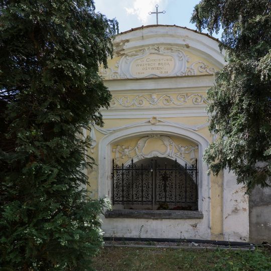 Cemetery chapel in Gorzanów