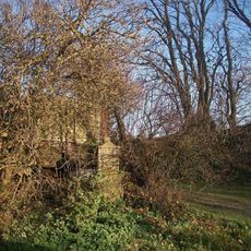 Kříž v Únehlích na svahu