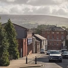 33 And 35, Lowergate