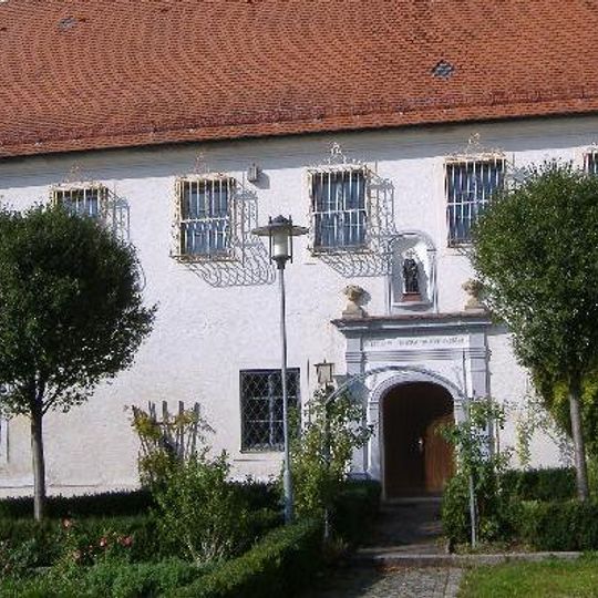 Ehemaliges Klostergebäude
