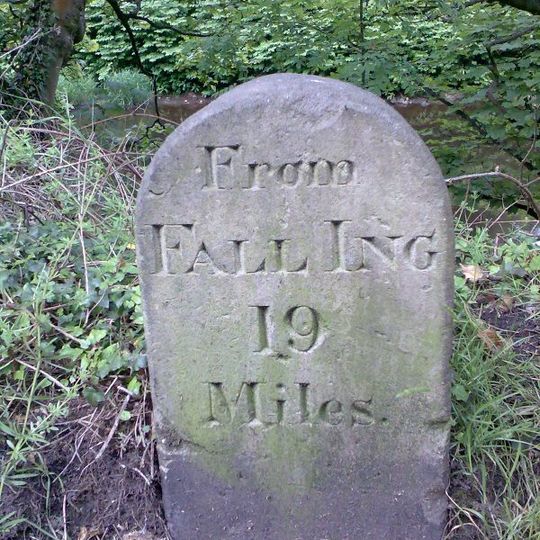 Milepost at SE 0995 2178
