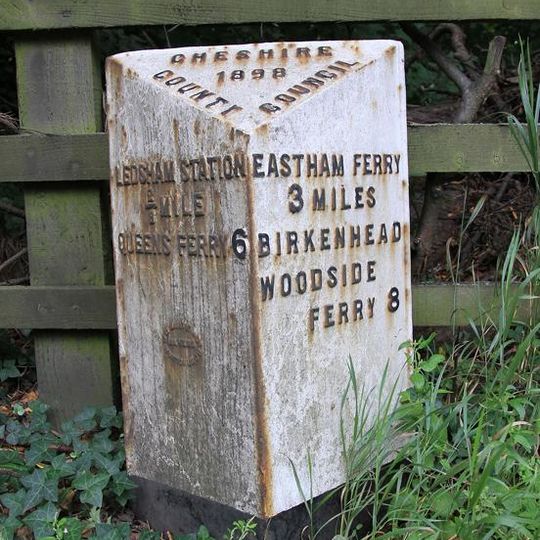 Milepost, S of Mayfield