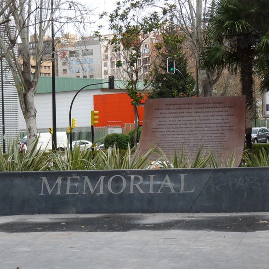 Monumento a las víctimas del Yak-42, Zaragoza