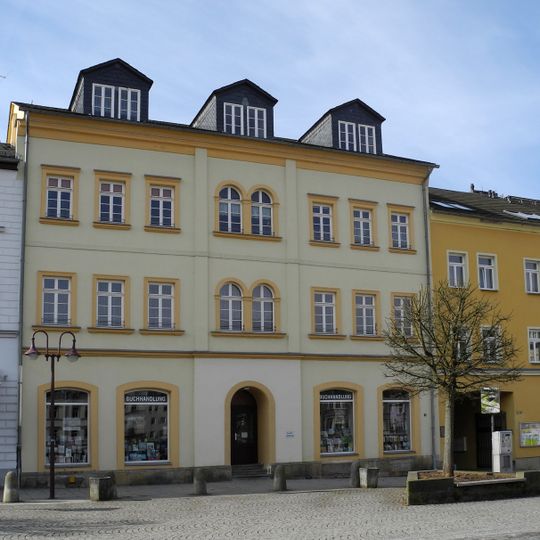 Wohnhaus in geschlossener Bebauung Markt 3