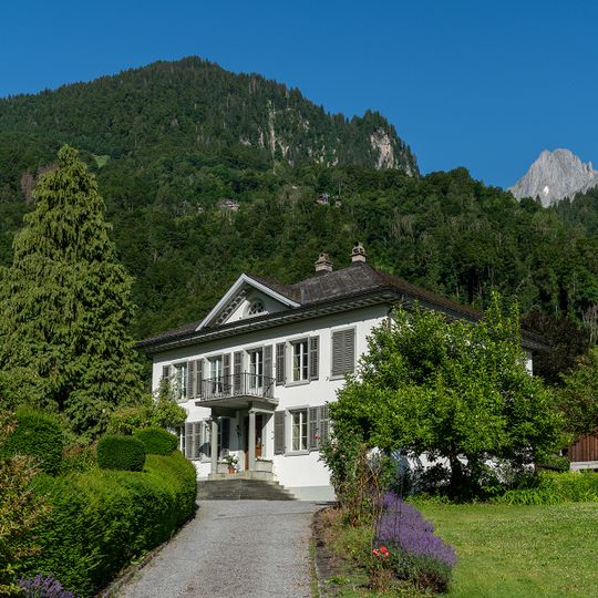 Fabrikantenvilla Hof mit Gartenhaus und Scheune