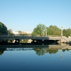 Мост па вуліцы Янкі Купалы