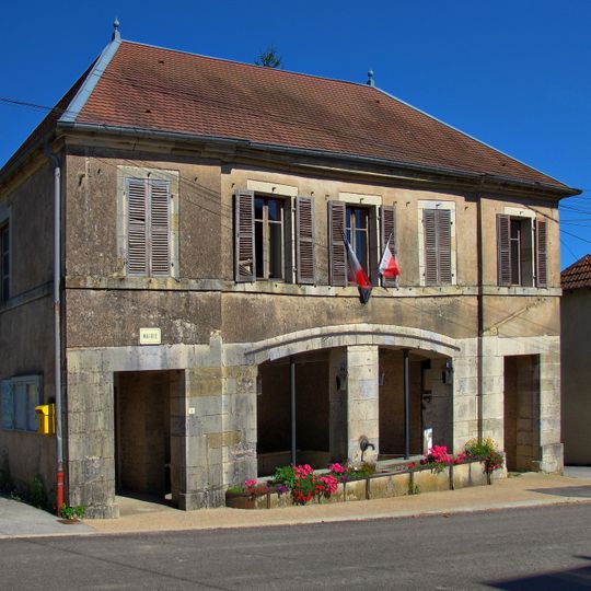 Mairie-lavoir de Châtillon-Guyotte