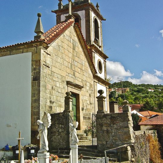 Igreja Paroquial de Ucanha e património integrado