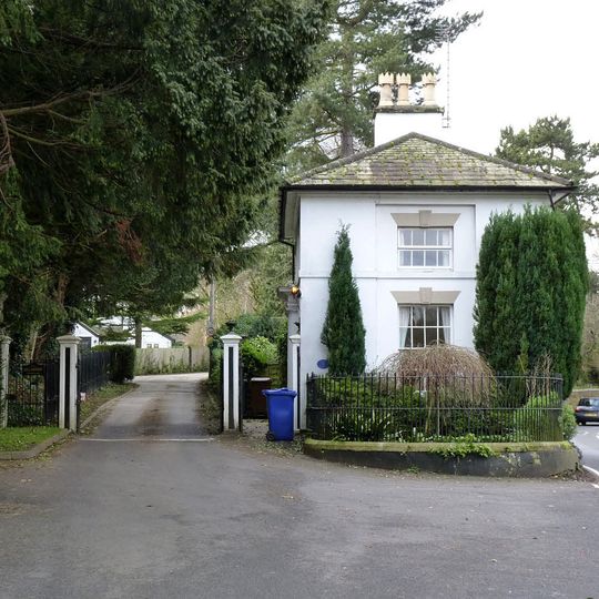 No 9 And Adjacent Cast Iron Railings