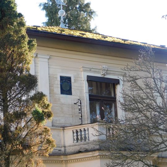 Pamětní deska Miroslava Tyrše v Mukařově