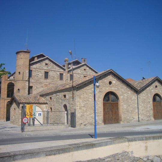 Casa al canal d'Urgell