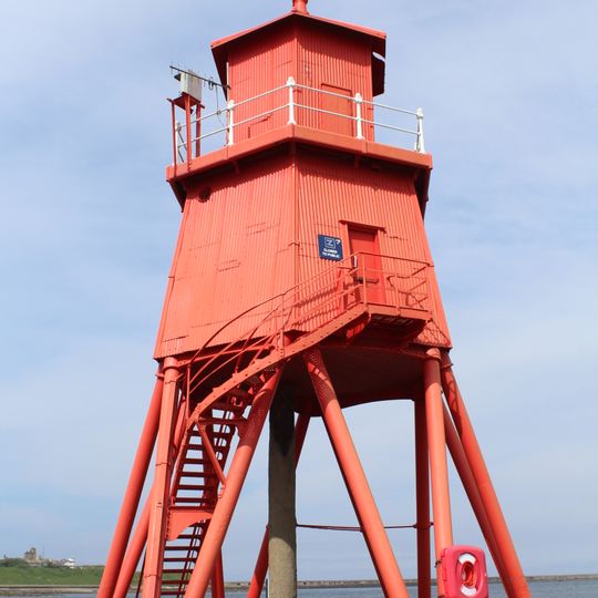 Herd Groyne Light