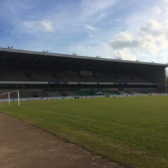 Estadio Edmond Machtens