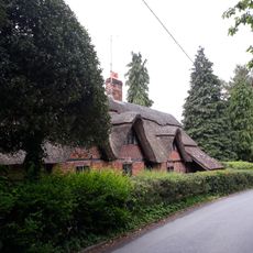 Cruck Cottage