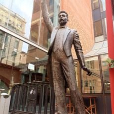 Statue, Work of art