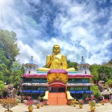 Dambulla Cave Temple
